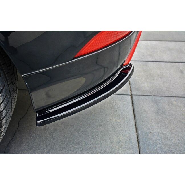 Maxton Design Heck Ansatz Flaps Diffusor für Ford Focus ST-Line Mk3 FL schwarz Hochglanz