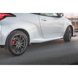 Maxton Design Side Flaps Toyota GR Yaris Mk4 schwarz Hochglanz