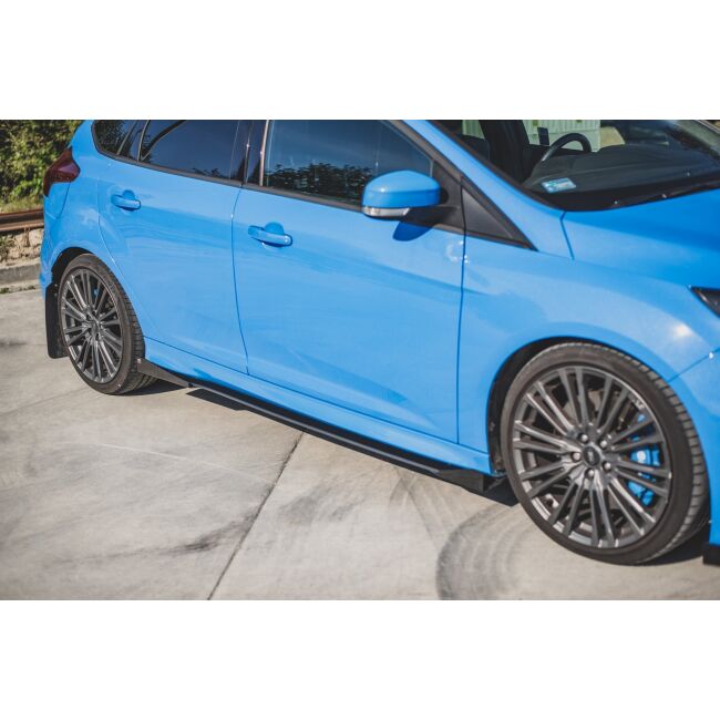 Maxton Design Robuste Racing Seitenschweller Ansatz für für + Flaps Ford Focus RS Mk3 schwarz Hochglanz